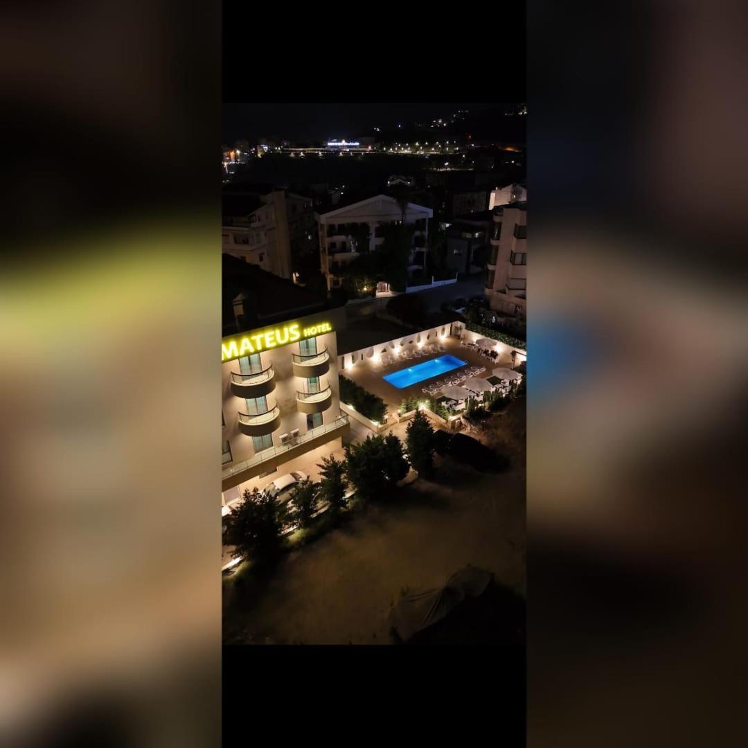 Mateus Hotel & Pool Jounieh Exteriör bild